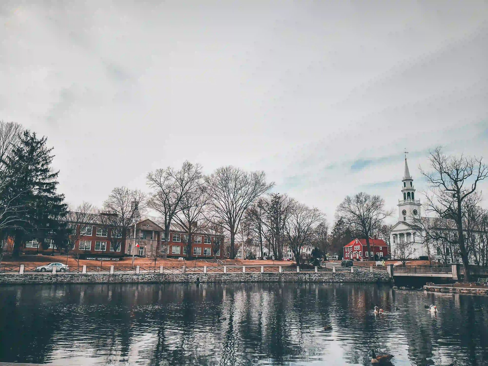 milford-connecticut-xPcTVETl01w-unsplash